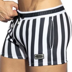 ES Collection Shorts-Short Prisoner