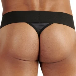 WOH Strings-String Night Universe Noir